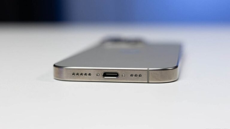 iPhone 17 Not Charging? Replacement in Andheri, Mumbai